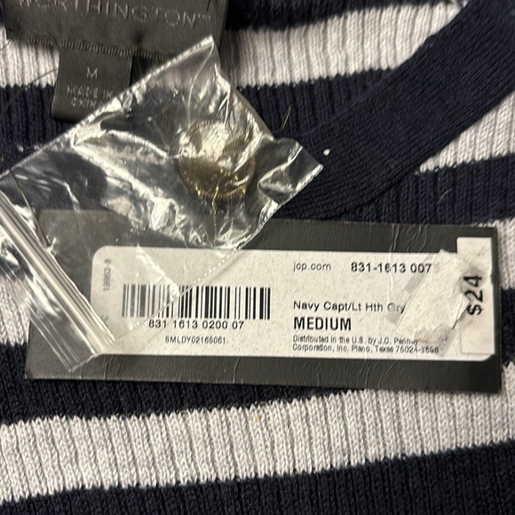 NWT Worthington Short Sleeve Striped Sweater Top Size Medium Navy/Gray - Picture 4 of 10